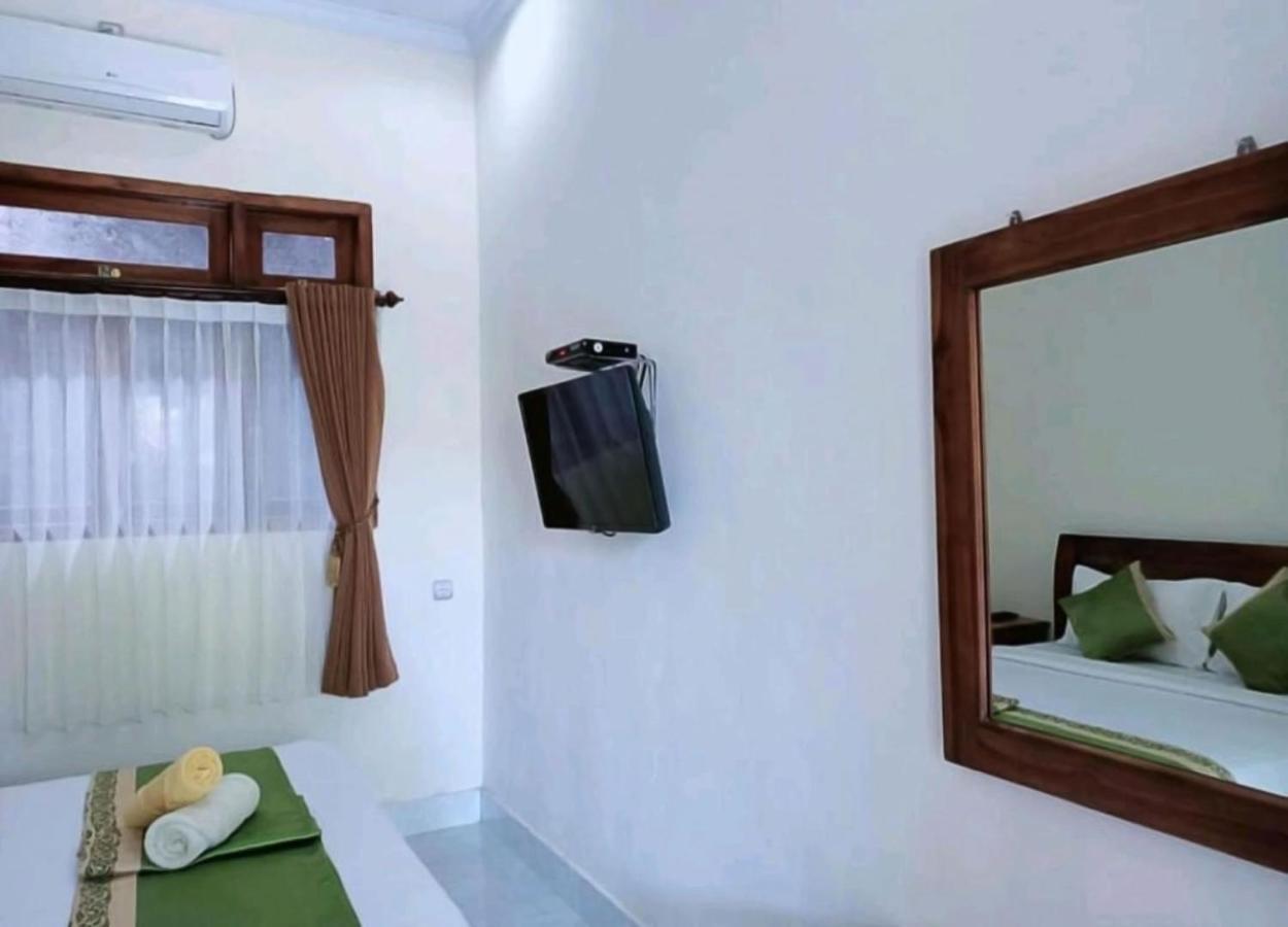 Green Palace Homestay Batununggul Zewnętrze zdjęcie