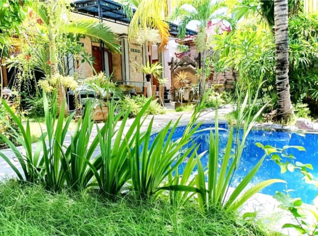 Green Palace Homestay Batununggul Zewnętrze zdjęcie