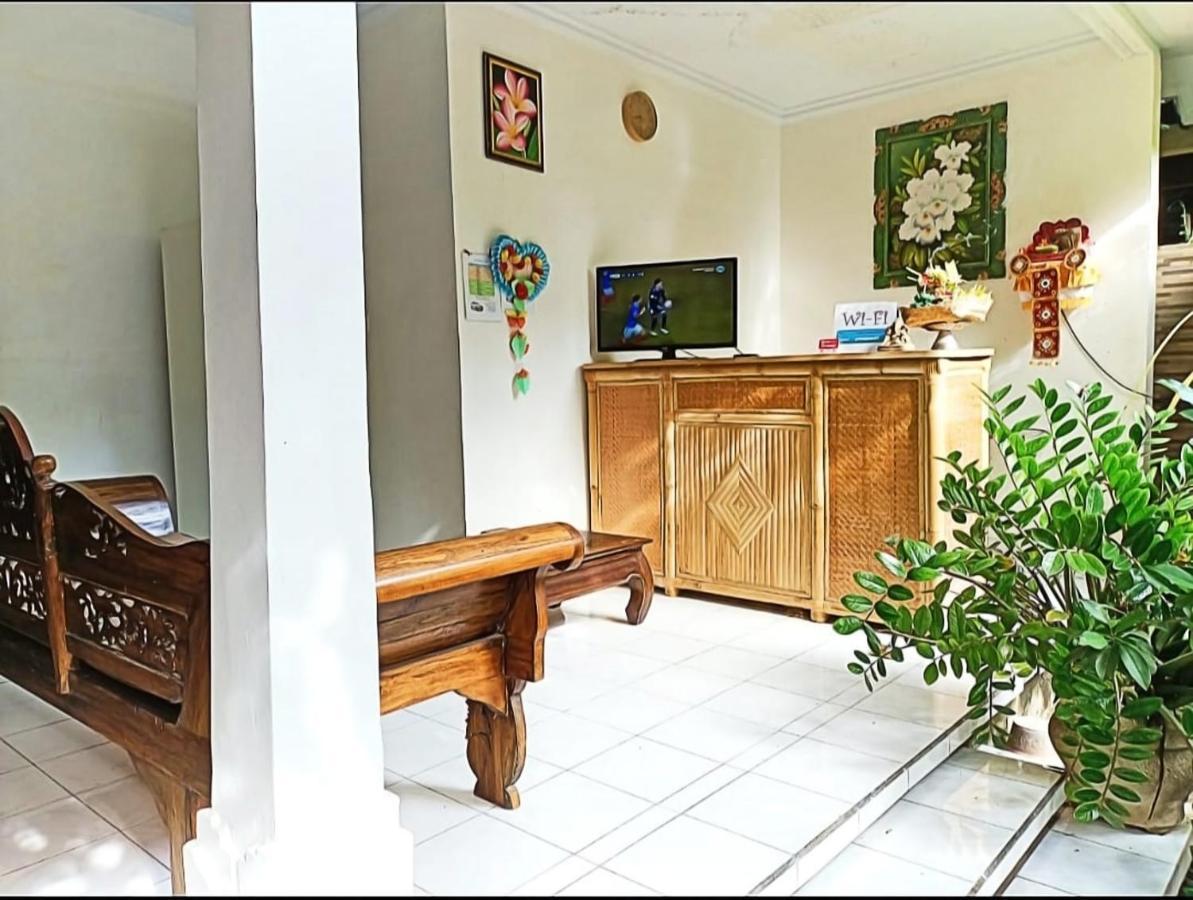 Green Palace Homestay Batununggul Zewnętrze zdjęcie