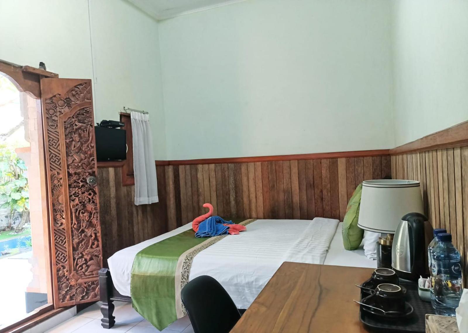 Green Palace Homestay Batununggul Zewnętrze zdjęcie