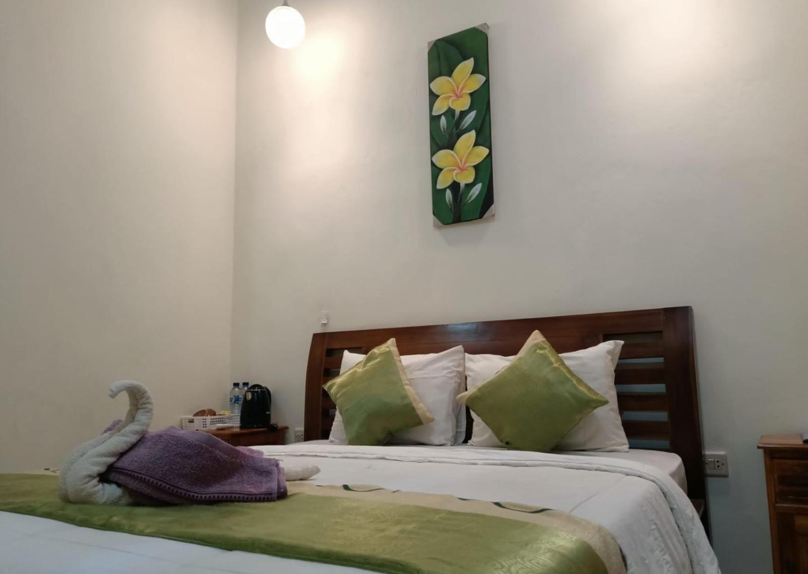 Green Palace Homestay Batununggul Zewnętrze zdjęcie